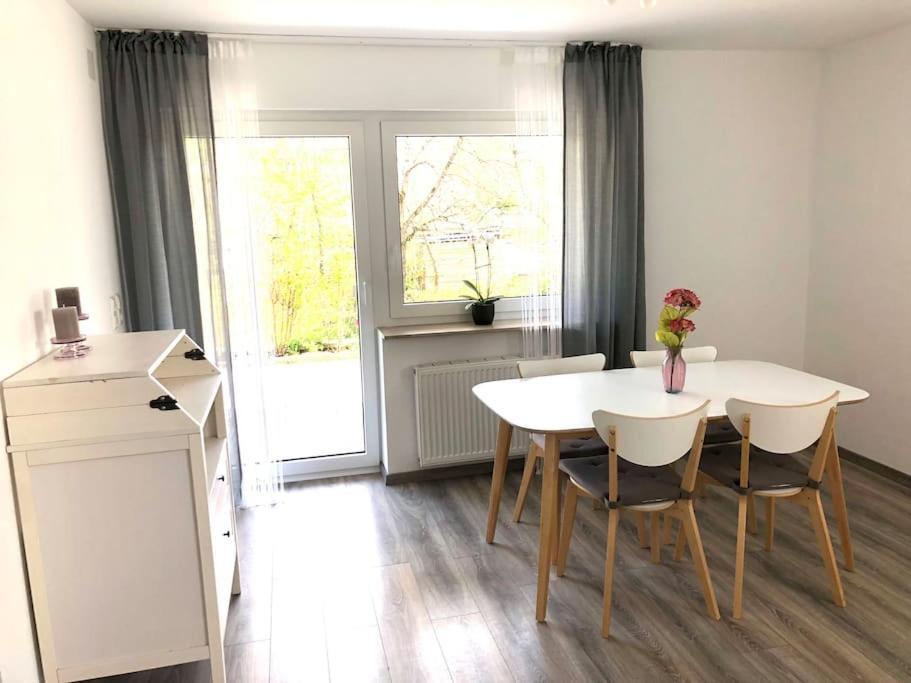 Schoene Ferienwohnung Direkt Am Neckar Deisslingen Екстер'єр фото