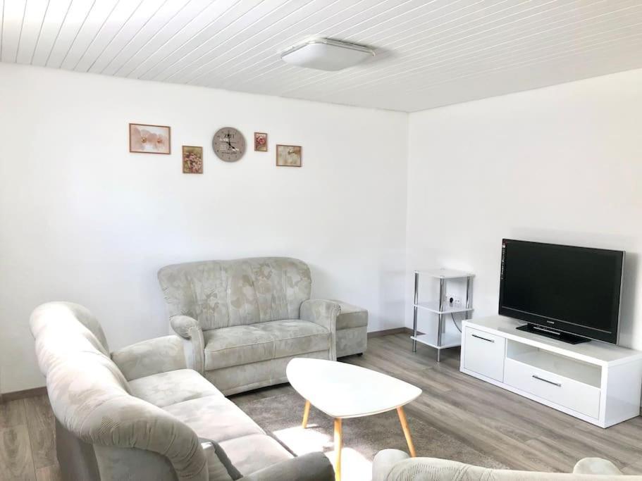 Schoene Ferienwohnung Direkt Am Neckar Deisslingen Екстер'єр фото